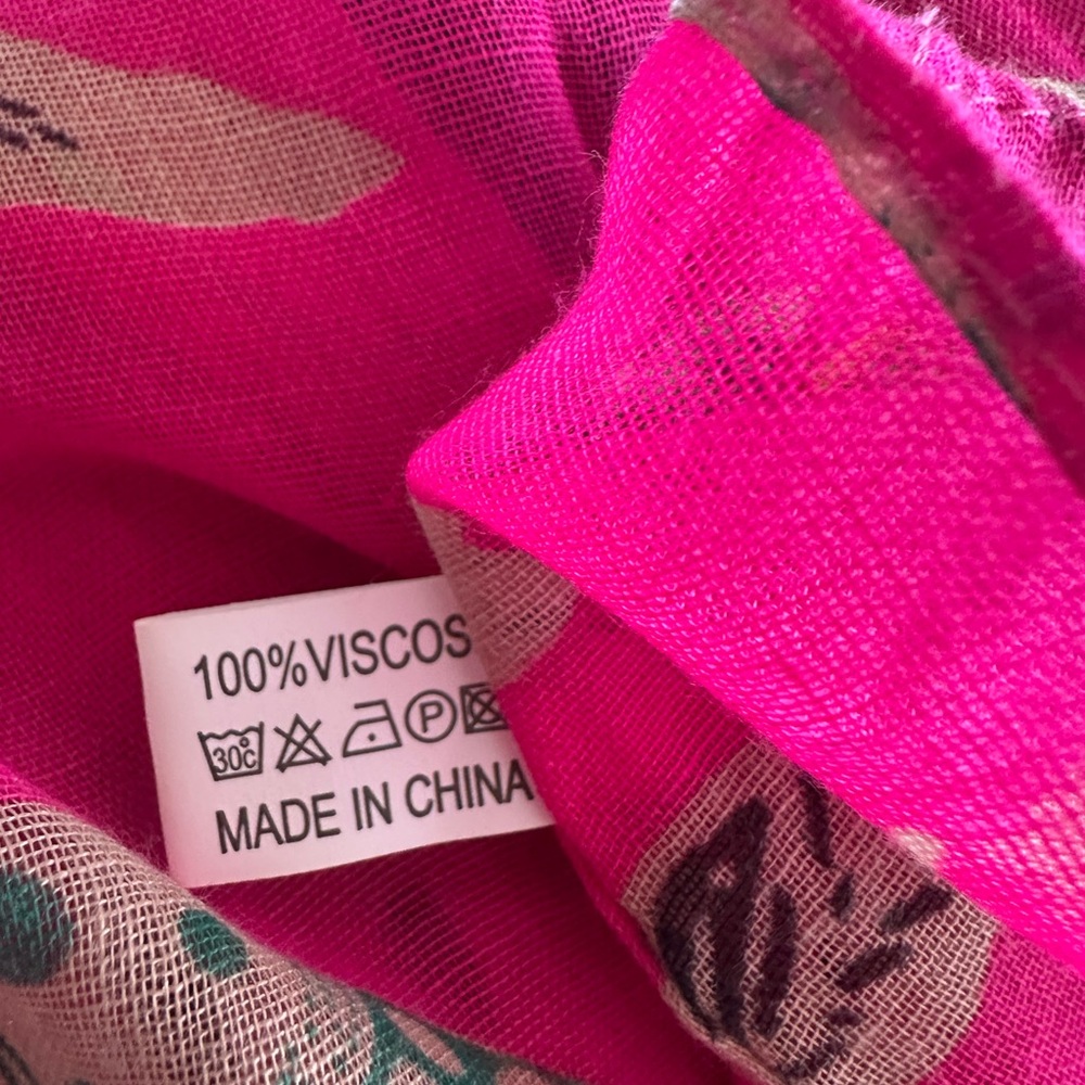 Vibrant bohemian scarf lightweight Pink Feather Print eternal Scarf - Picture 6 of 6